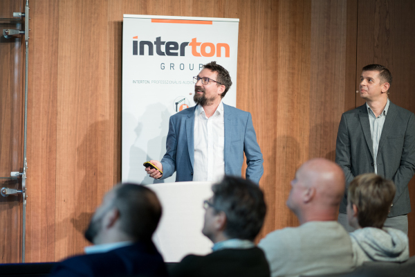 INTERTON Egyetem - Schmid András és Vaspöri Tamás