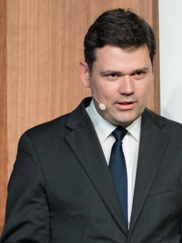 Dr. Huszty Csaba – ENTEL Műszaki Fejlesztő Kft.